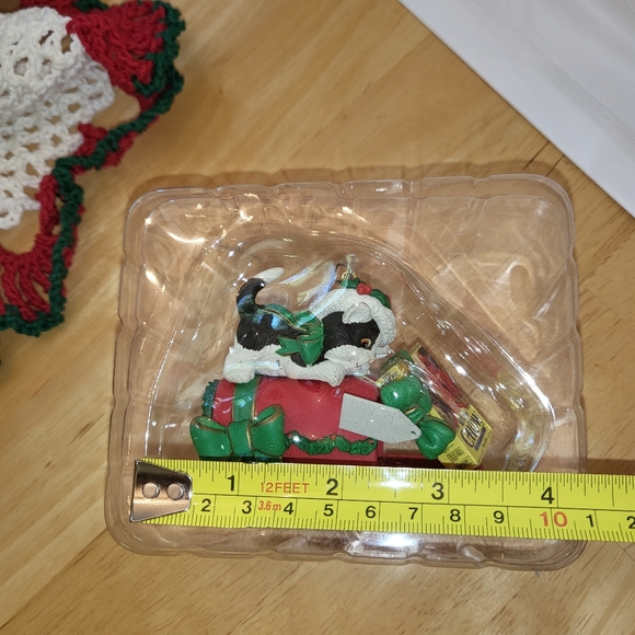 Vintage Enesco Kitten Chow Ornament - Picture 2 of 10